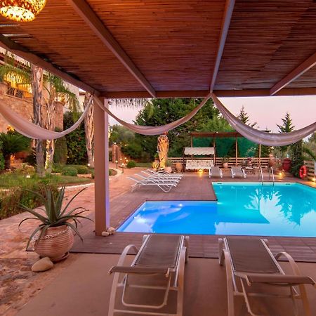 Villa Maira Luxurious With Private Swimming Pool Kórfos Zewnętrze zdjęcie